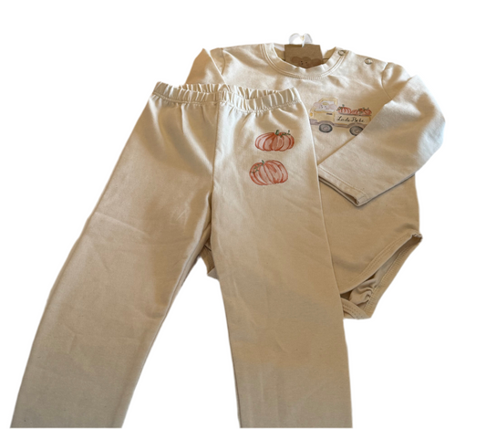 Body ciężarówka z dyniami