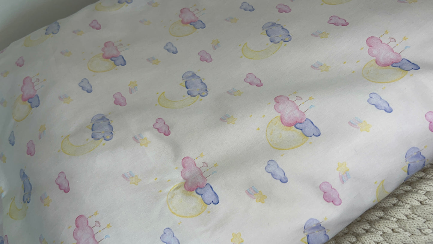 Zestaw do sypialni poduszka pościel i pieluszki